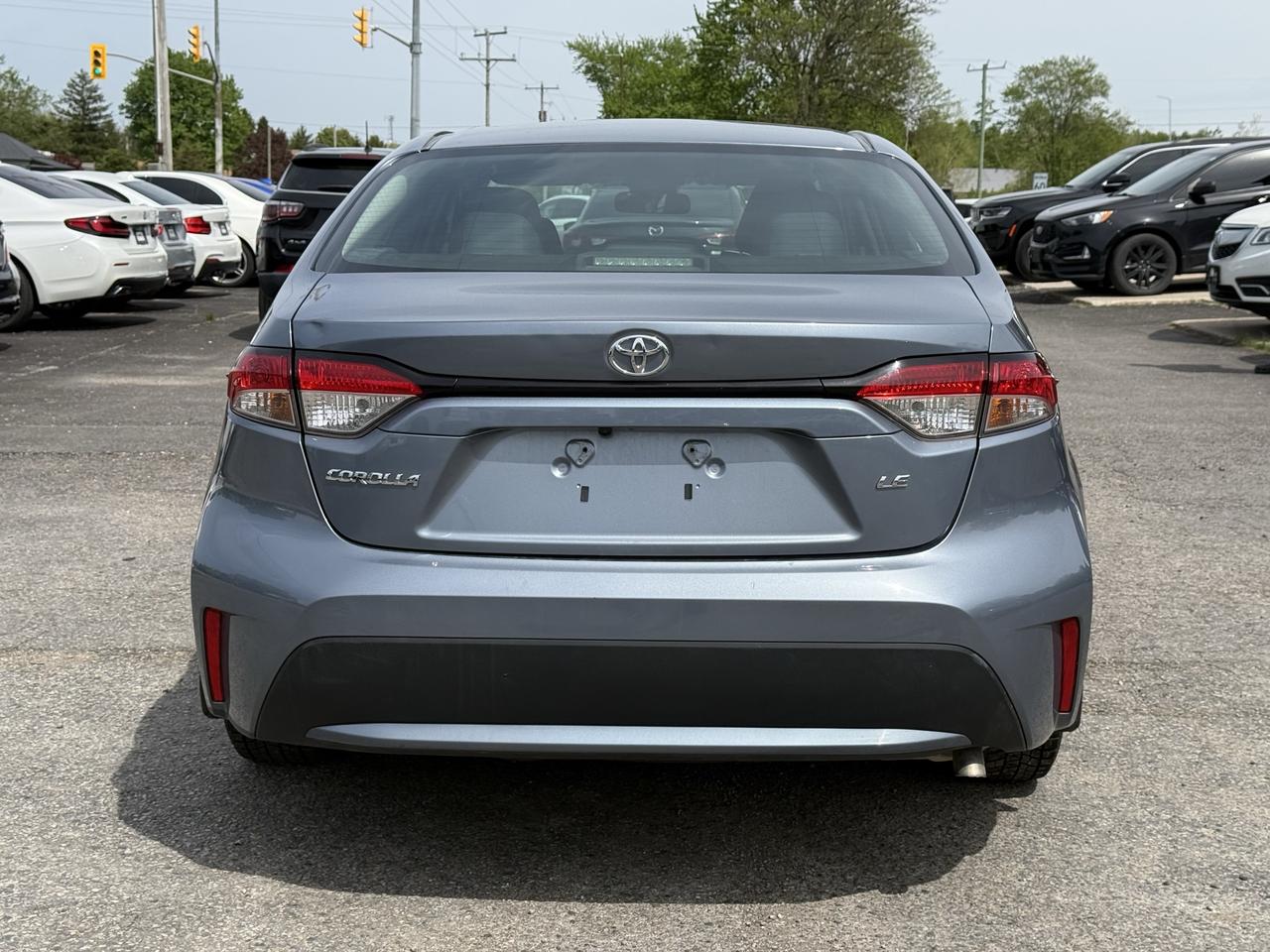 2022 Toyota Corolla LE Photo