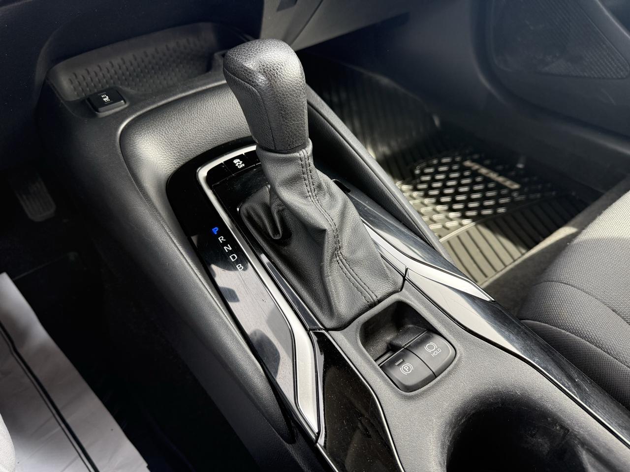 2022 Toyota Corolla LE Photo