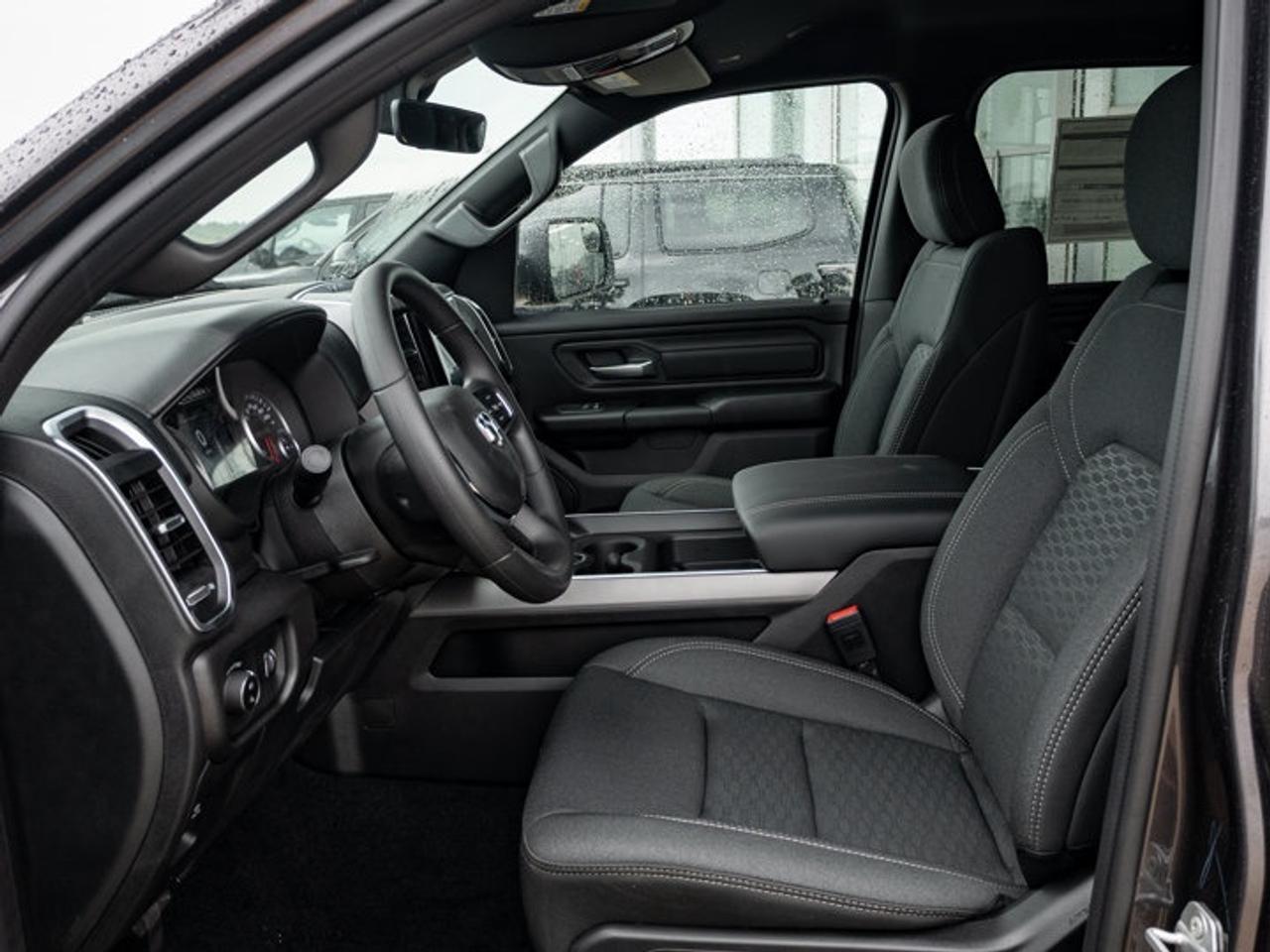 2026 RAM 1500 Express Photo