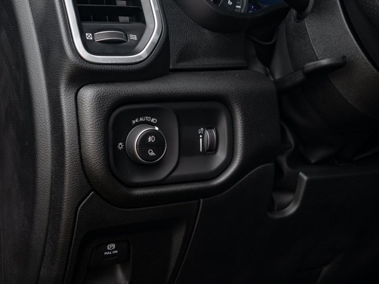 2026 RAM 1500 Express Photo