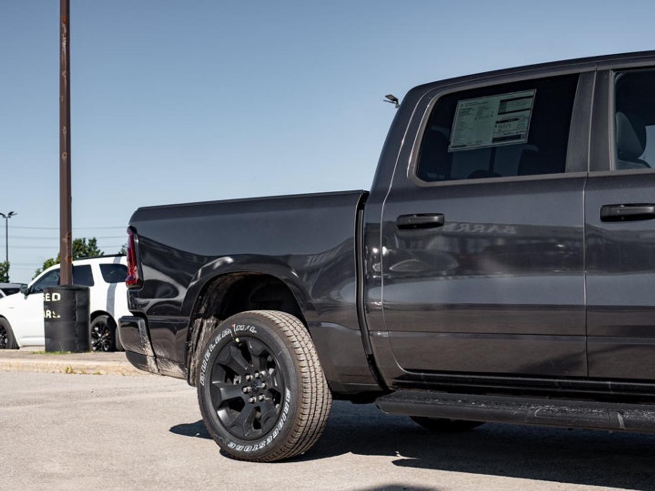 2026 RAM 1500 Express Photo