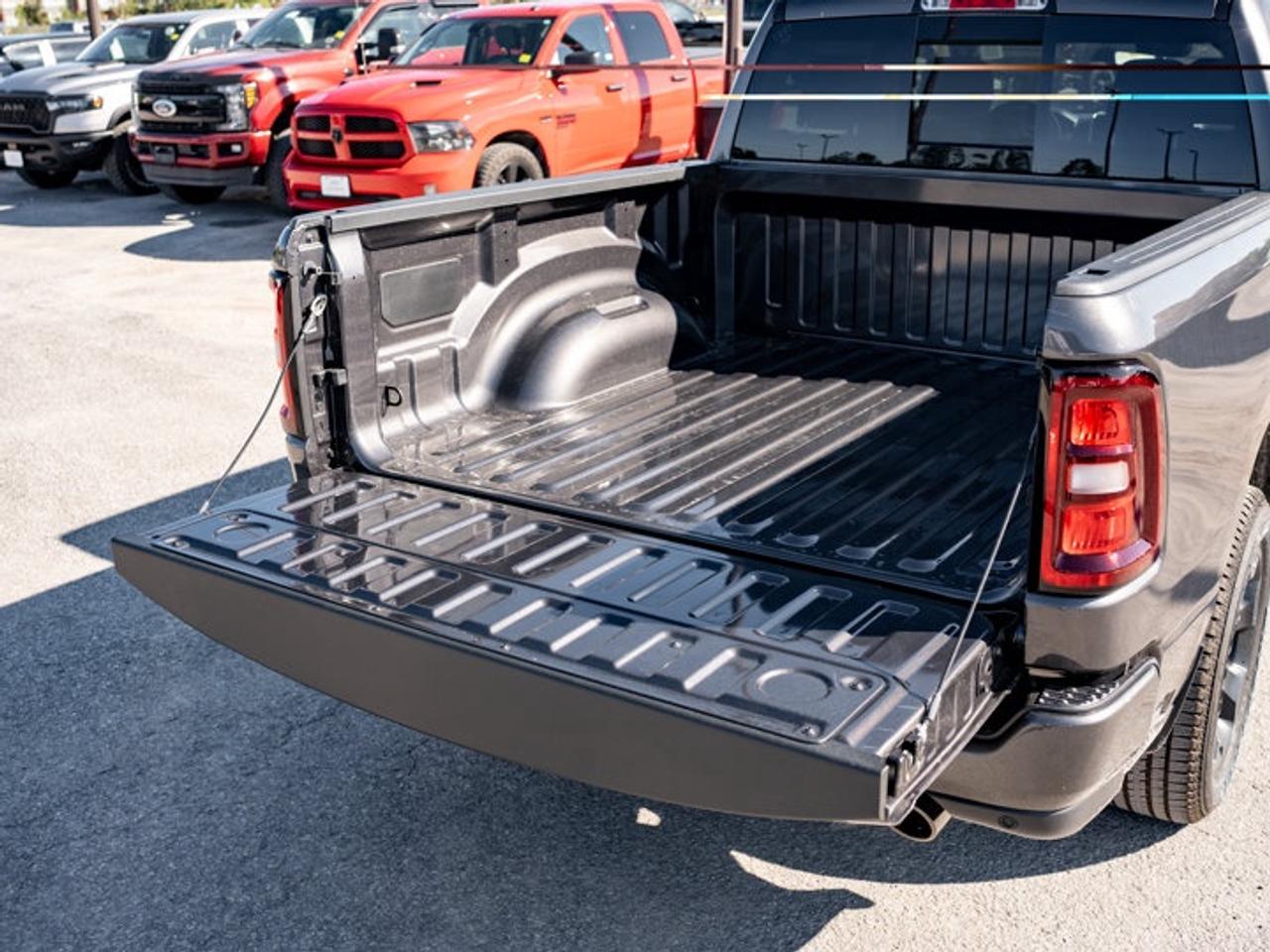 2026 RAM 1500 Express Photo