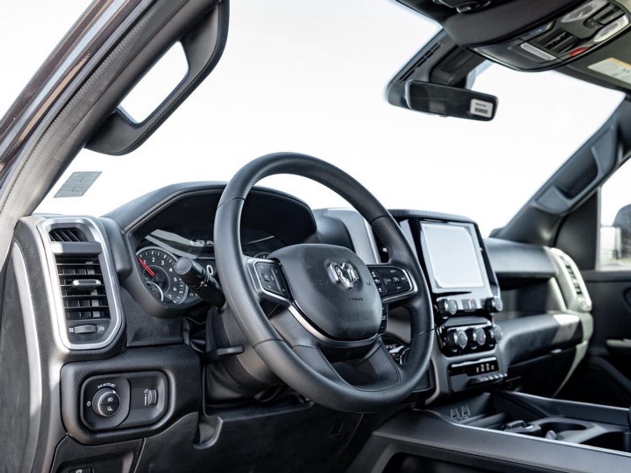 2026 RAM 1500 Express Photo
