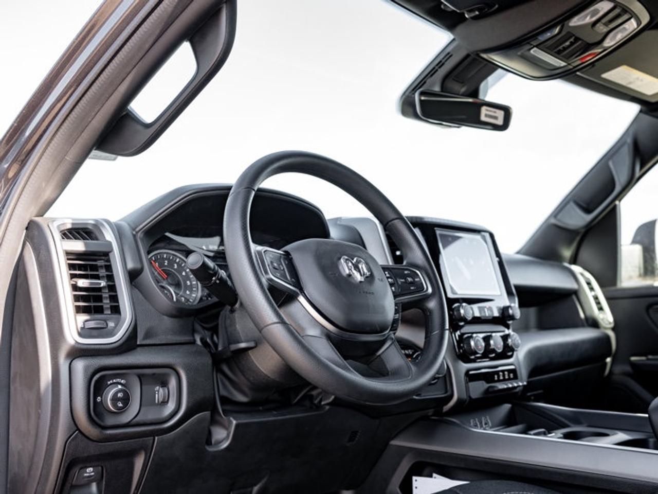 2026 RAM 1500 Express Photo
