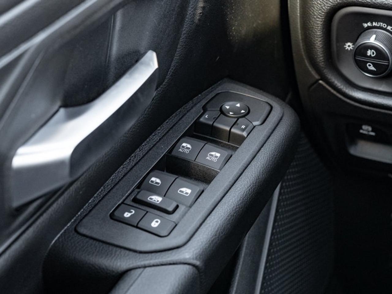 2026 RAM 1500 Express Photo