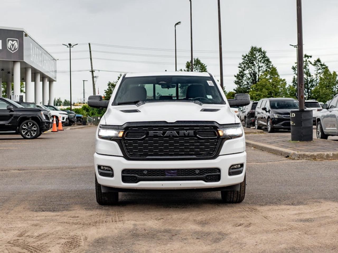 2026 RAM 1500 Express Photo