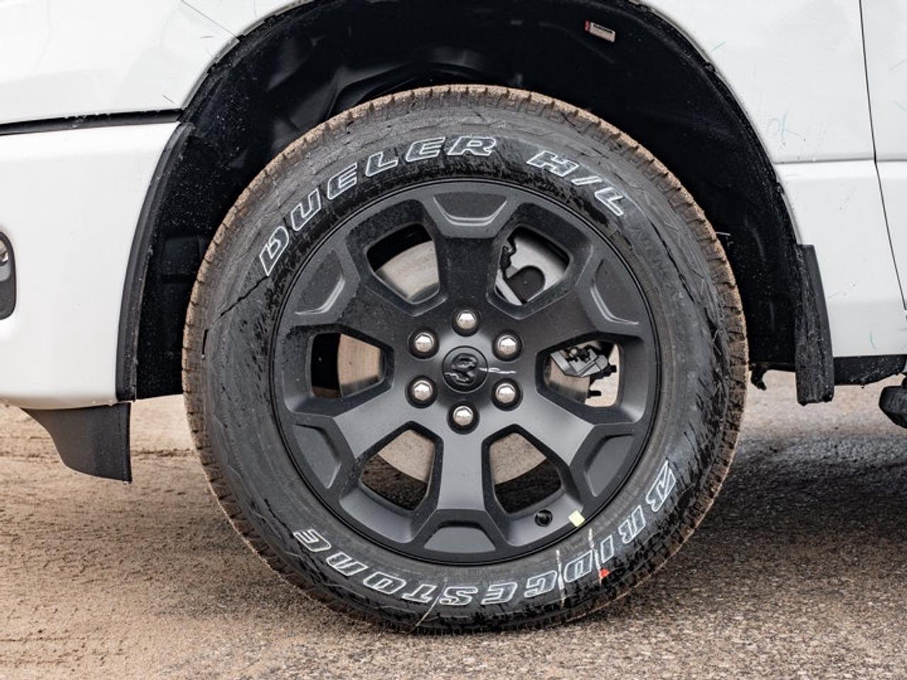 2026 RAM 1500 Express Photo