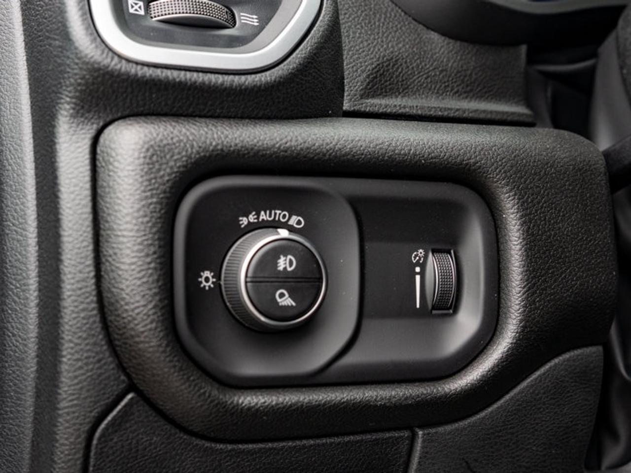 2026 RAM 1500 Express Photo