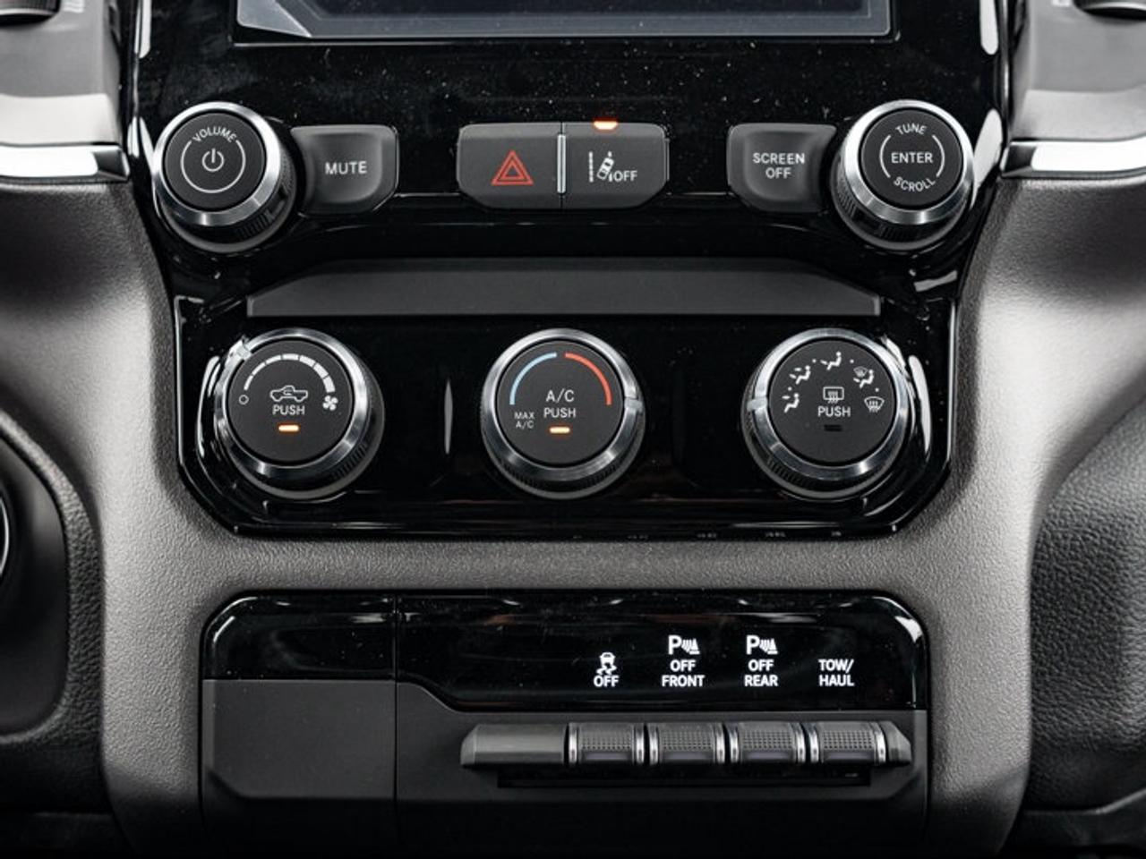 2026 RAM 1500 Express Photo