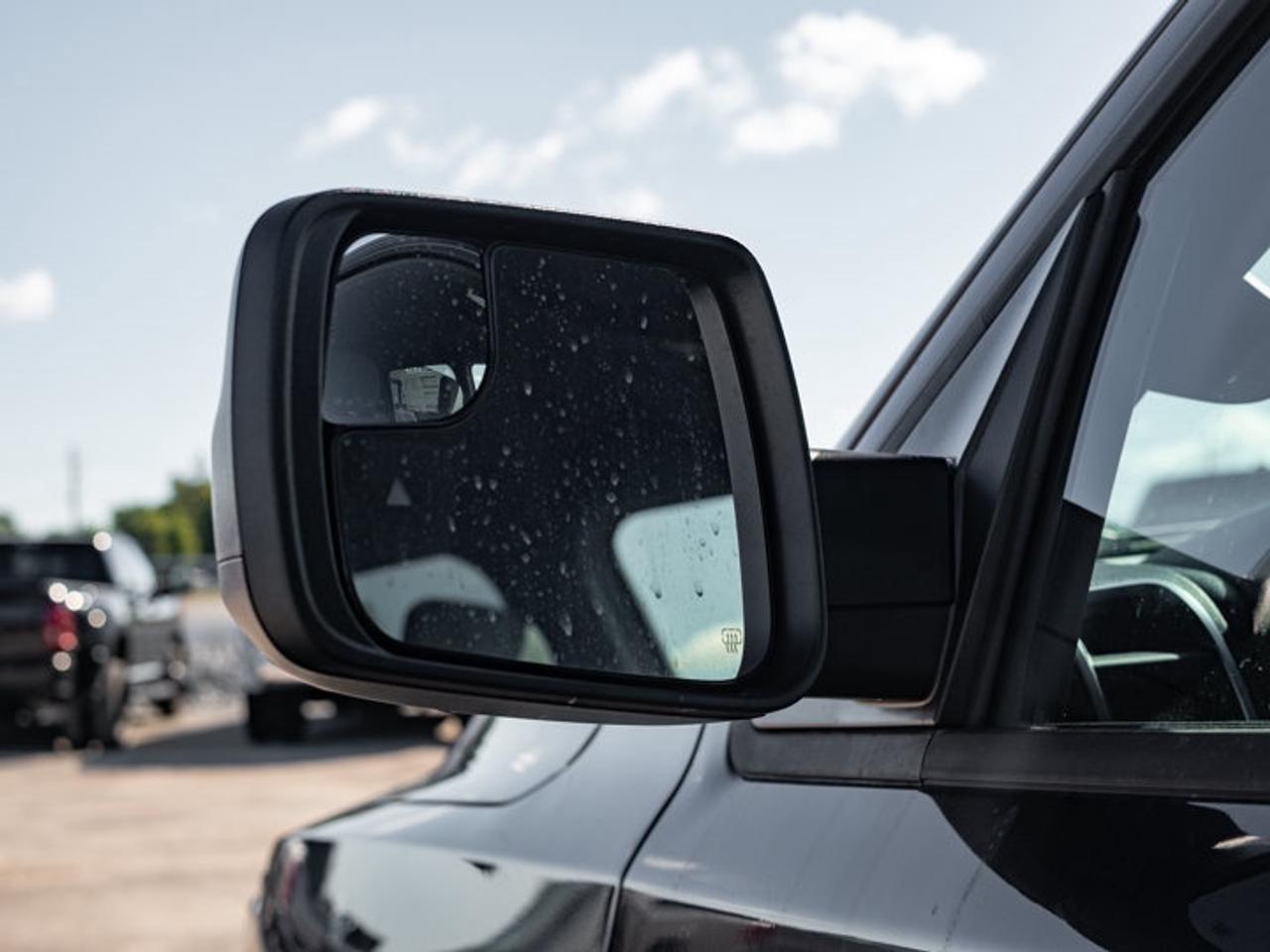 2026 RAM 1500 Express Photo