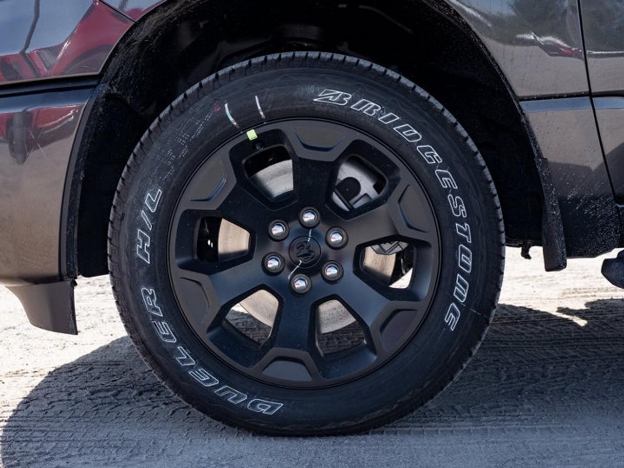 2026 RAM 1500 Express Photo