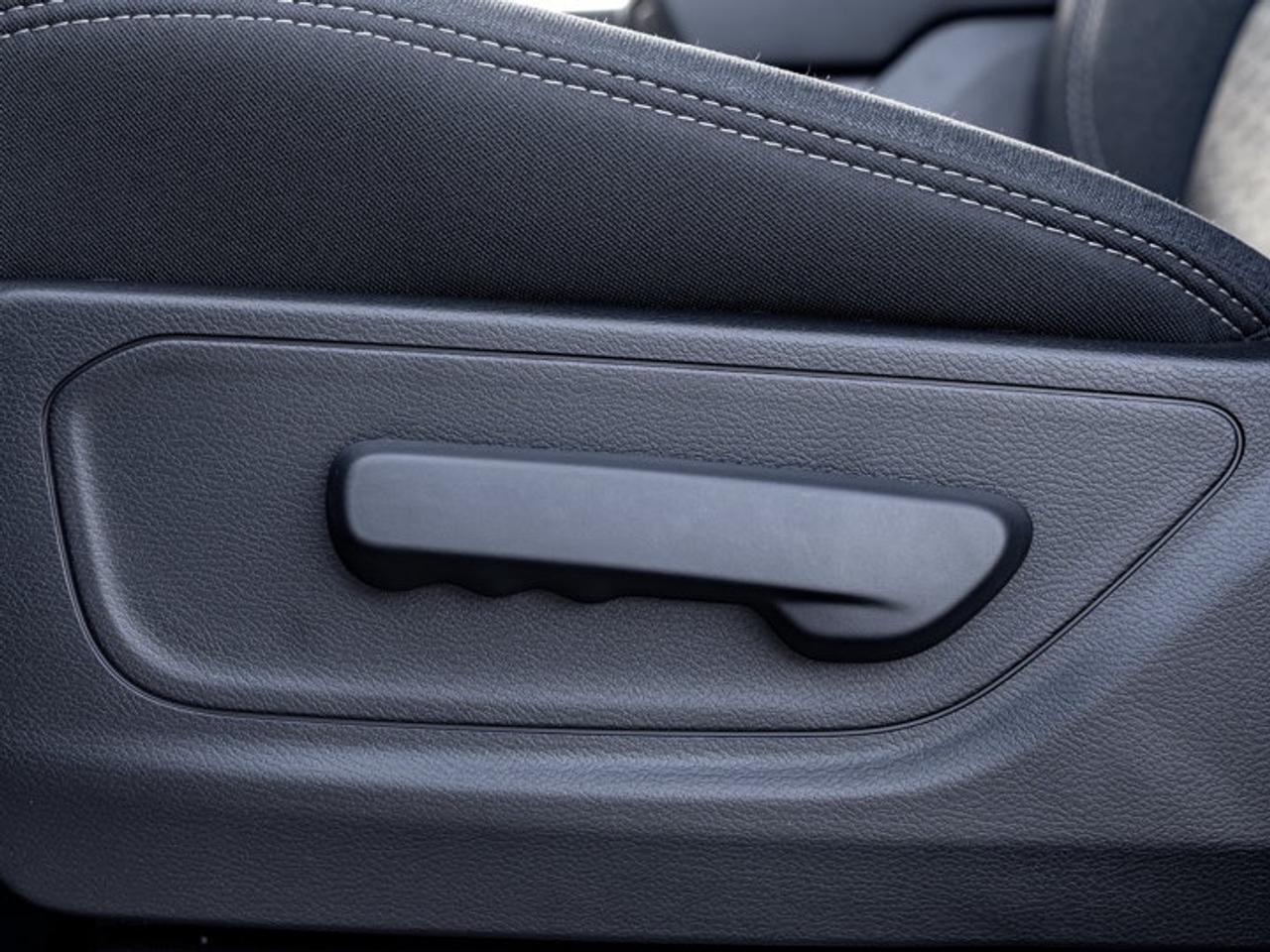 2026 RAM 1500 Express Photo