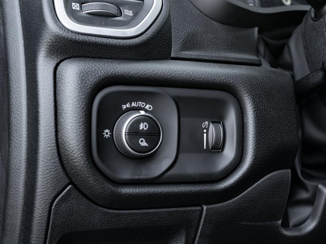 2026 RAM 1500 Express Photo