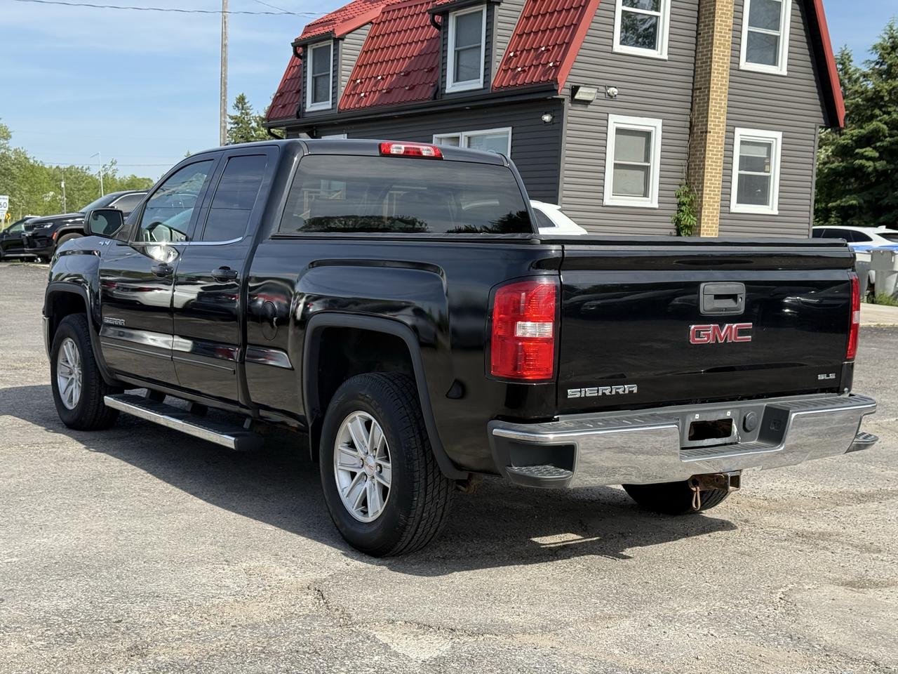 2015 GMC Sierra 1500 SLE Photo