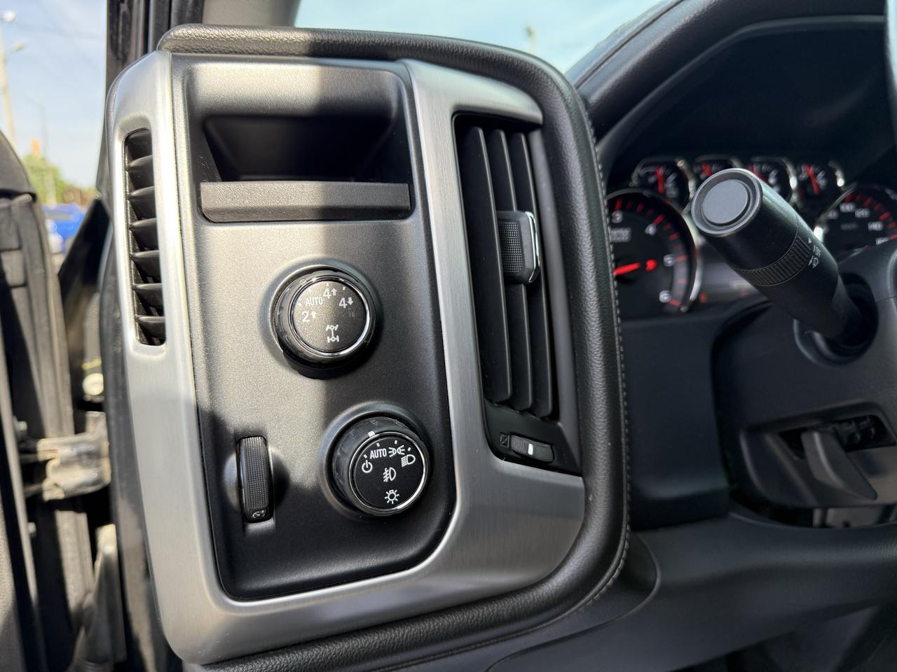 2015 GMC Sierra 1500 SLE Photo