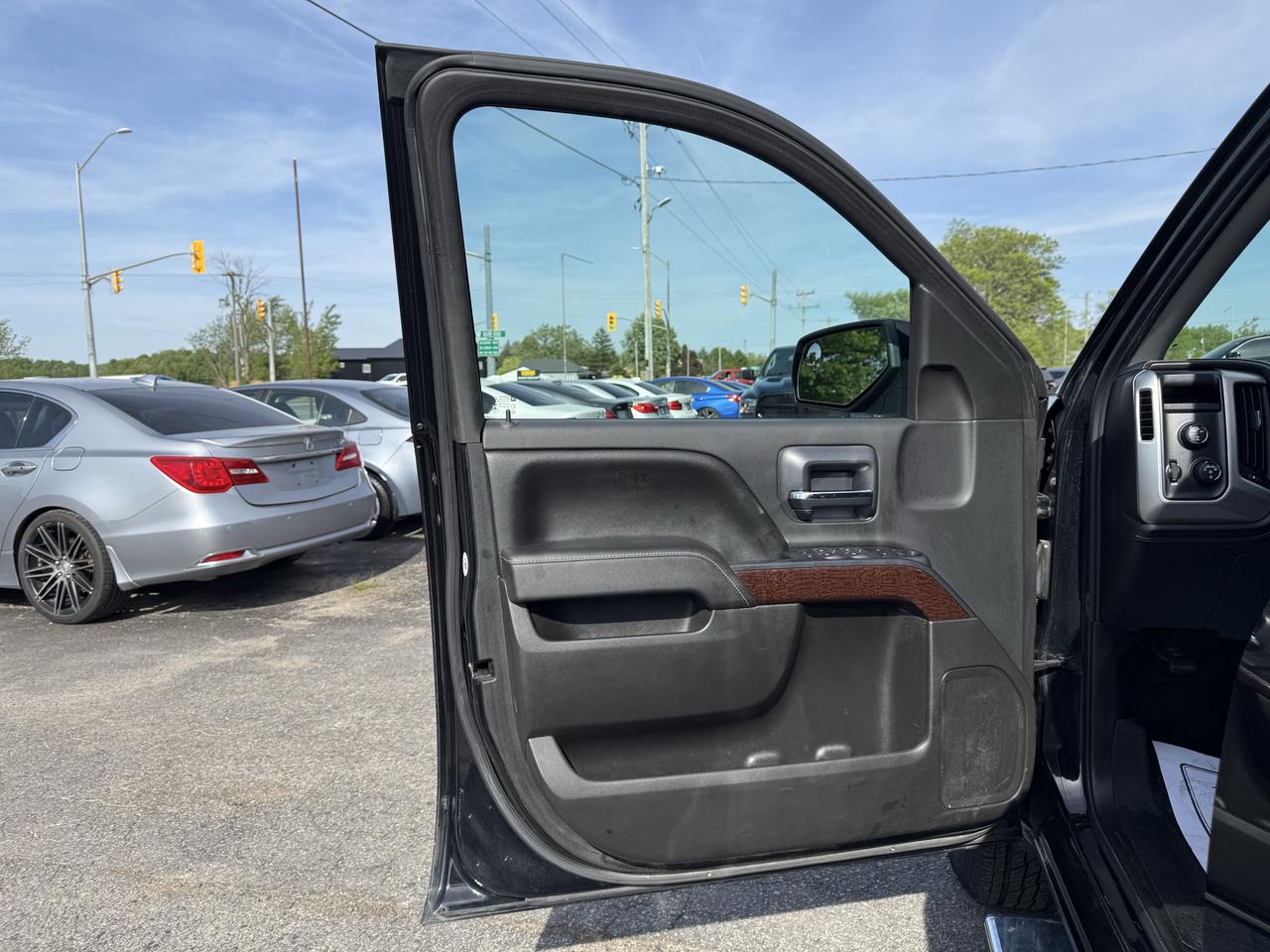 2015 GMC Sierra 1500 SLE Photo