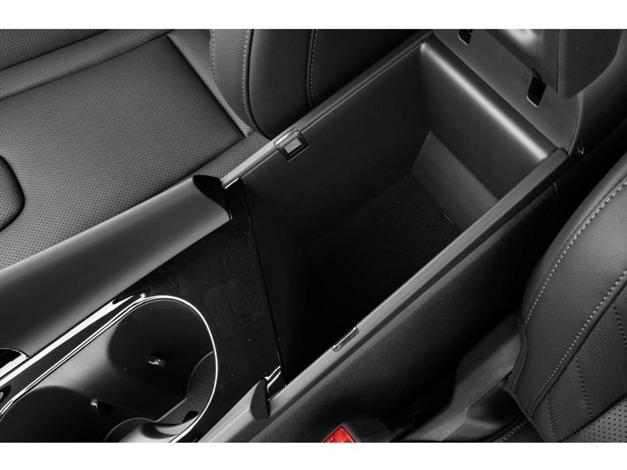 2026 Hyundai Elantra HEV Luxury Photo