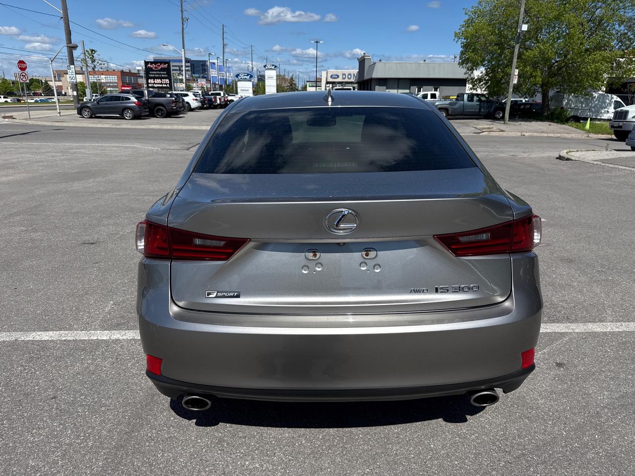 2016 Lexus IS 300  Photo3