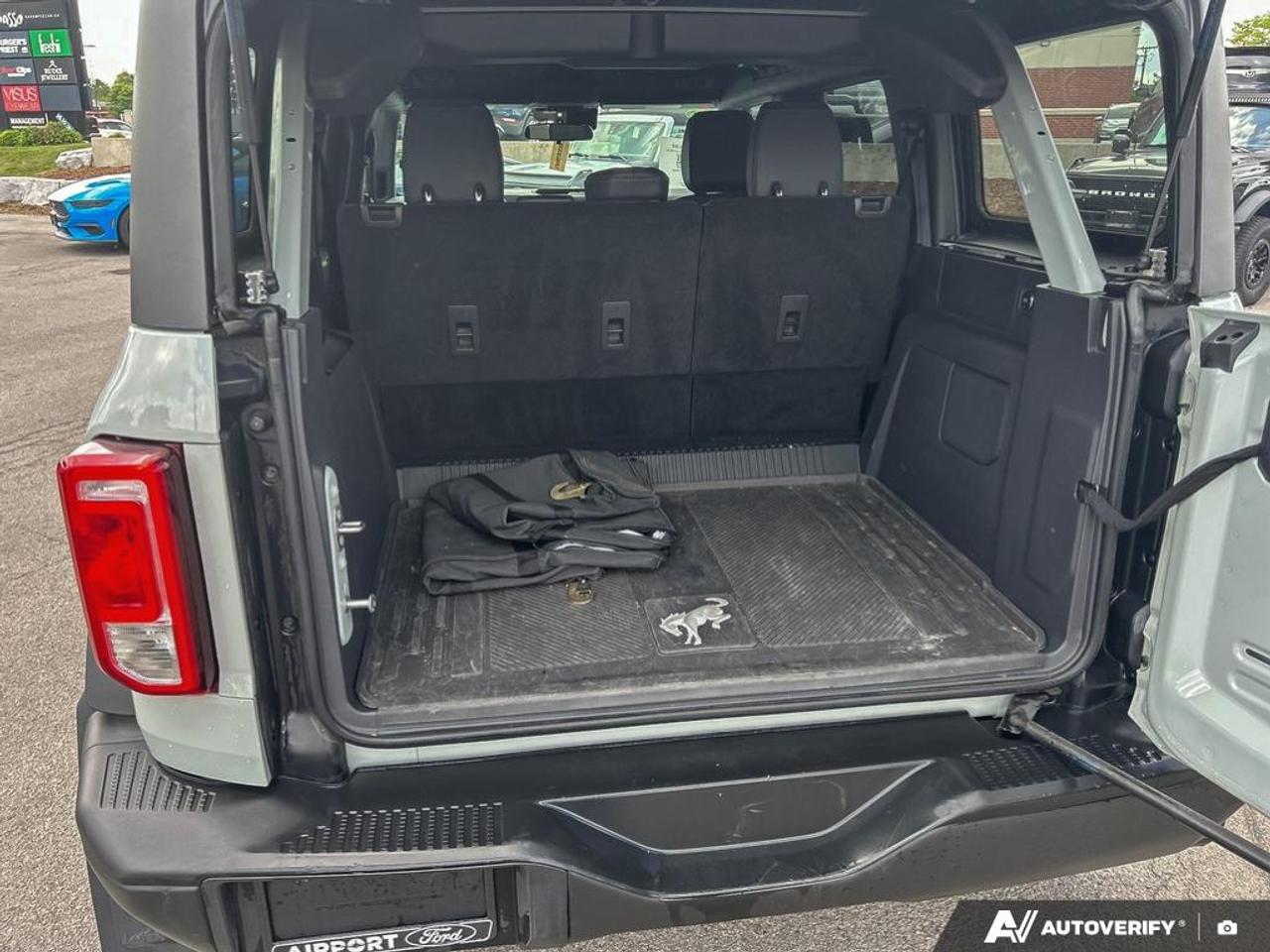2023 Ford Bronco Black Diamond HARDTOP | MANUAL | 1 OWNER | NO ACCIDENTS Photo