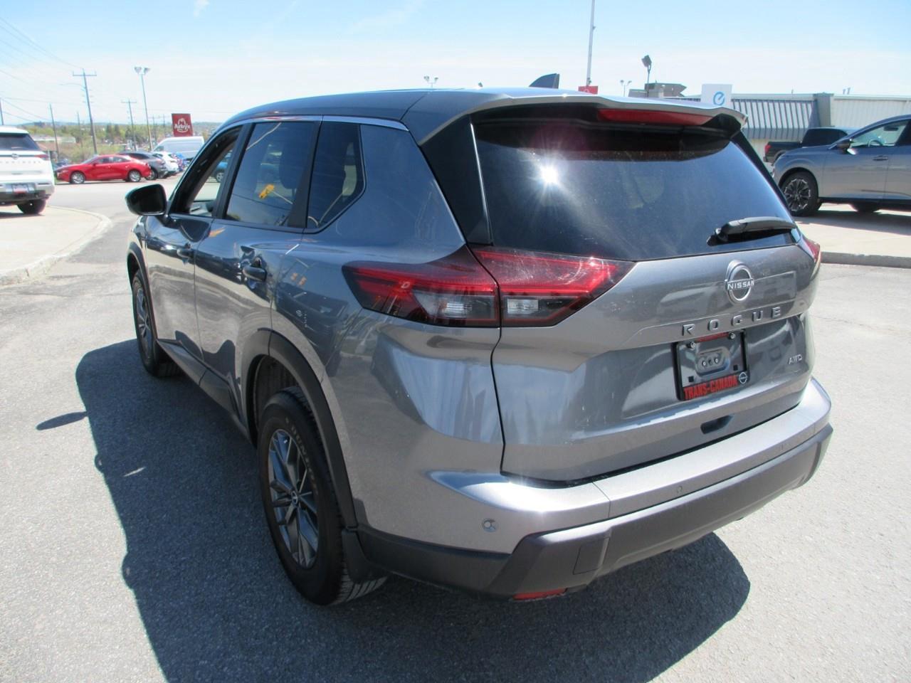 2024 Nissan Rogue S Photo