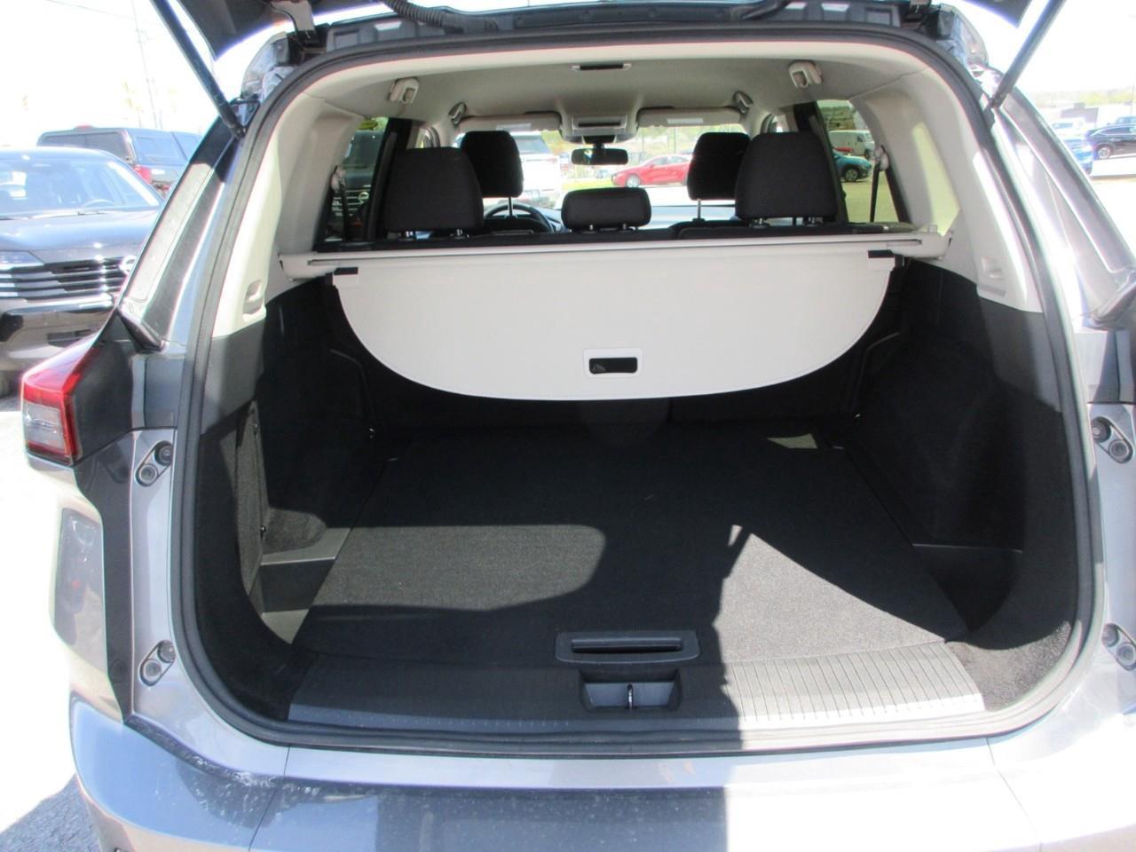 2024 Nissan Rogue S Photo