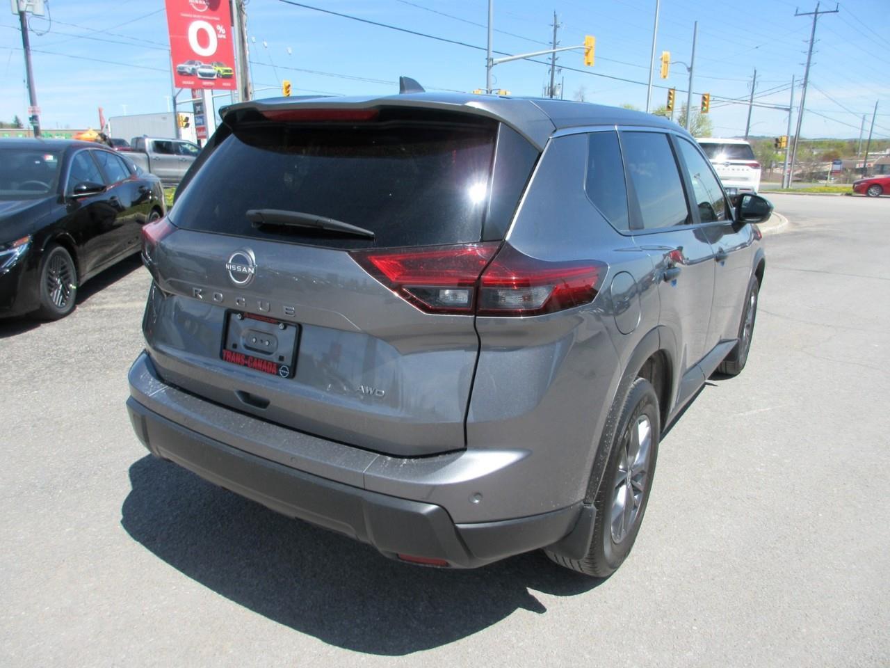 2024 Nissan Rogue S Photo