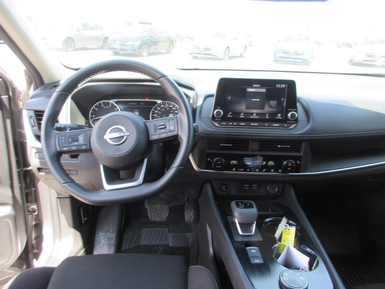 2024 Nissan Rogue S Photo