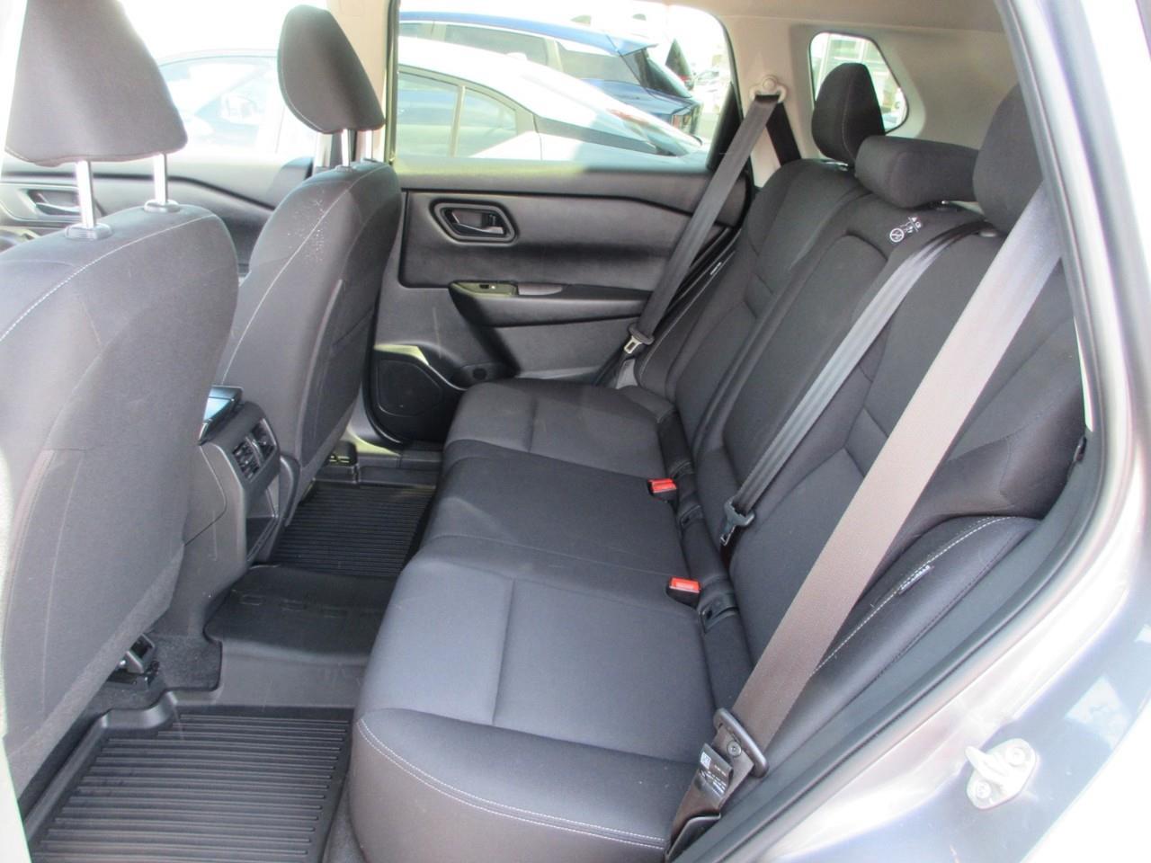 2024 Nissan Rogue S Photo