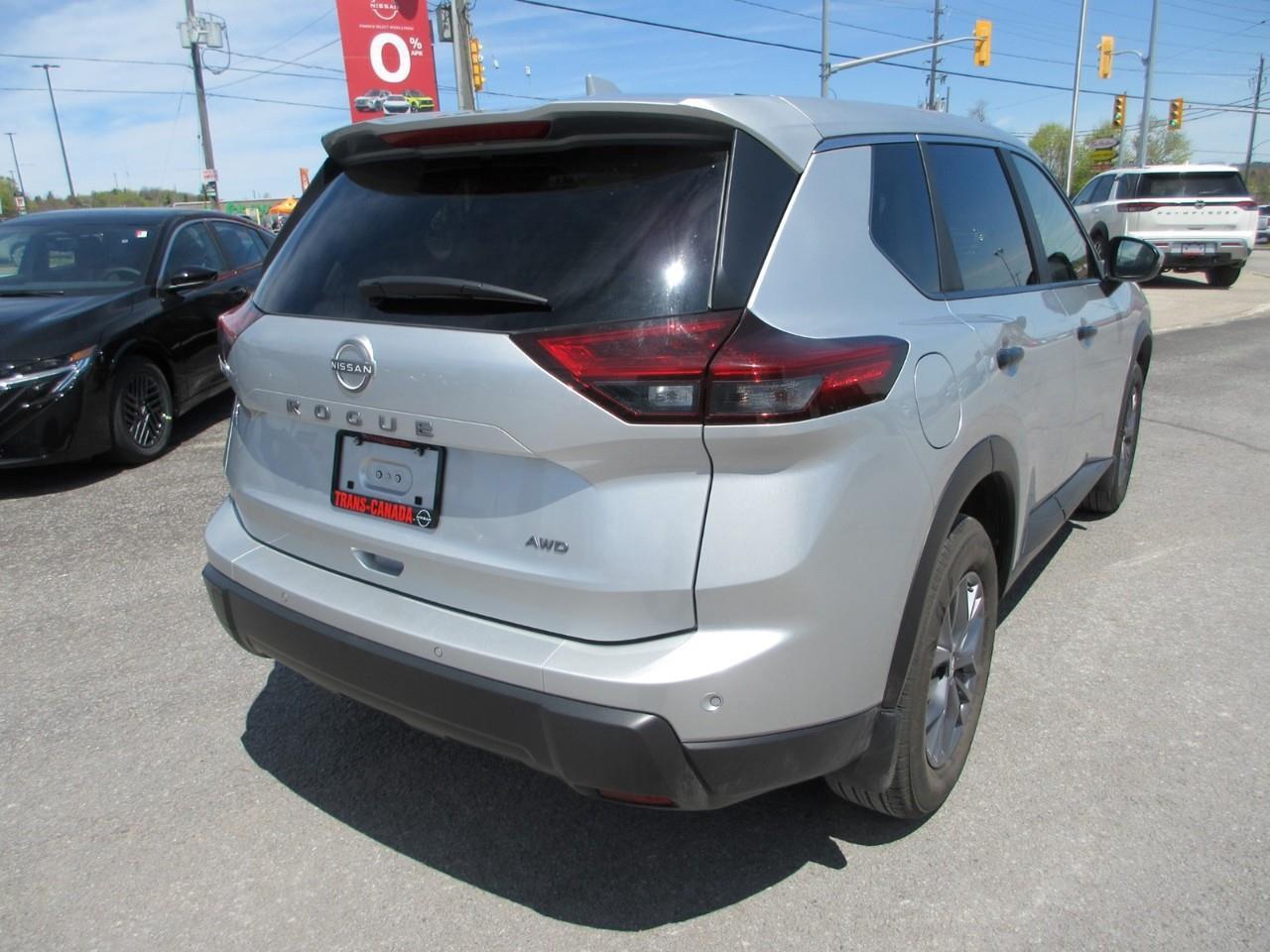2024 Nissan Rogue S Photo