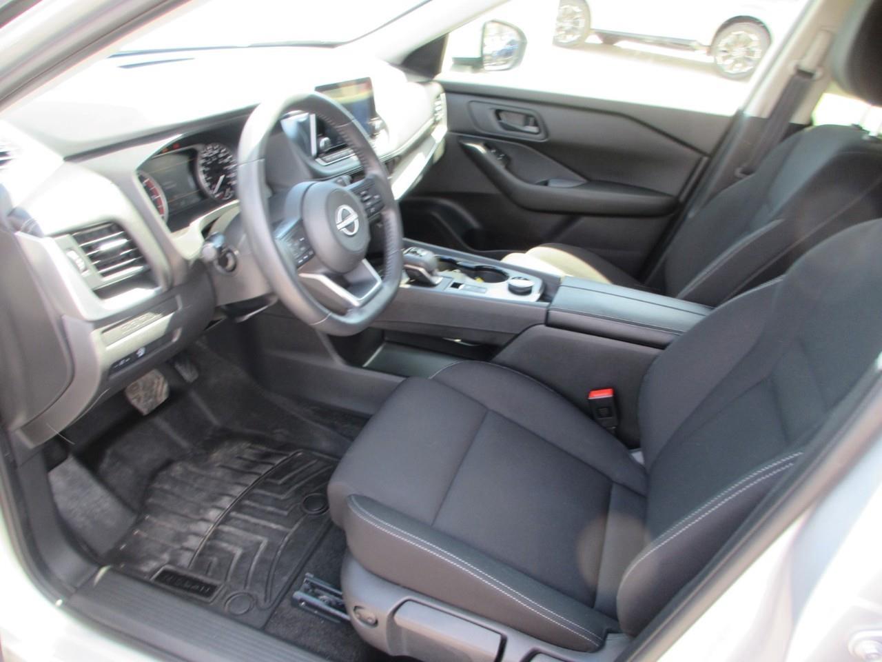 2024 Nissan Rogue S Photo