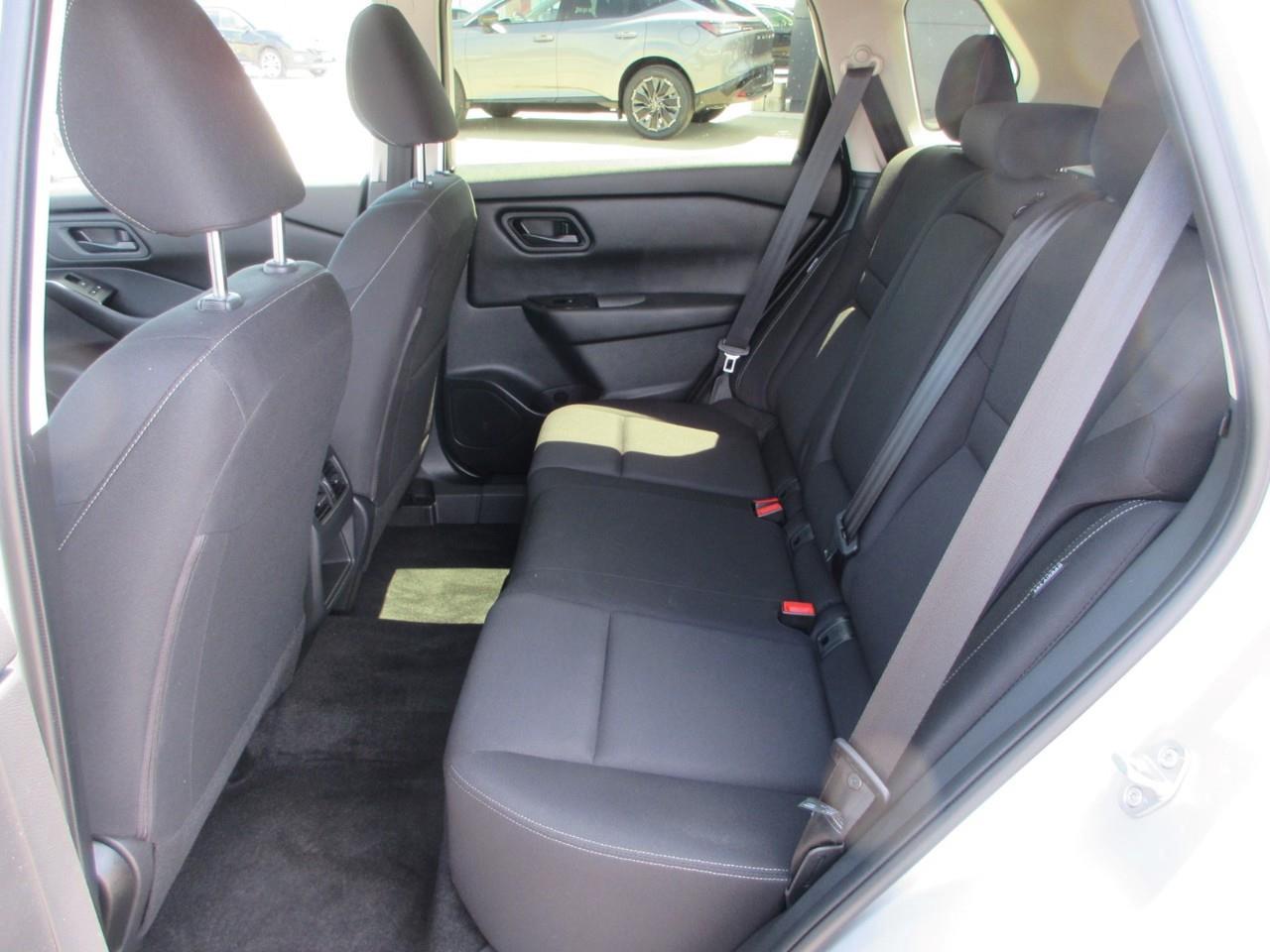 2024 Nissan Rogue S Photo