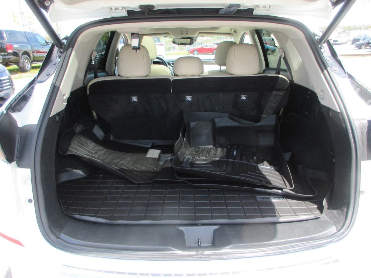 2023 Nissan Murano Platinum Photo