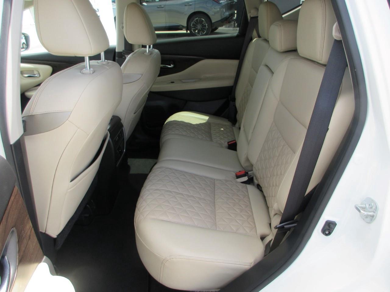 2023 Nissan Murano Platinum Photo