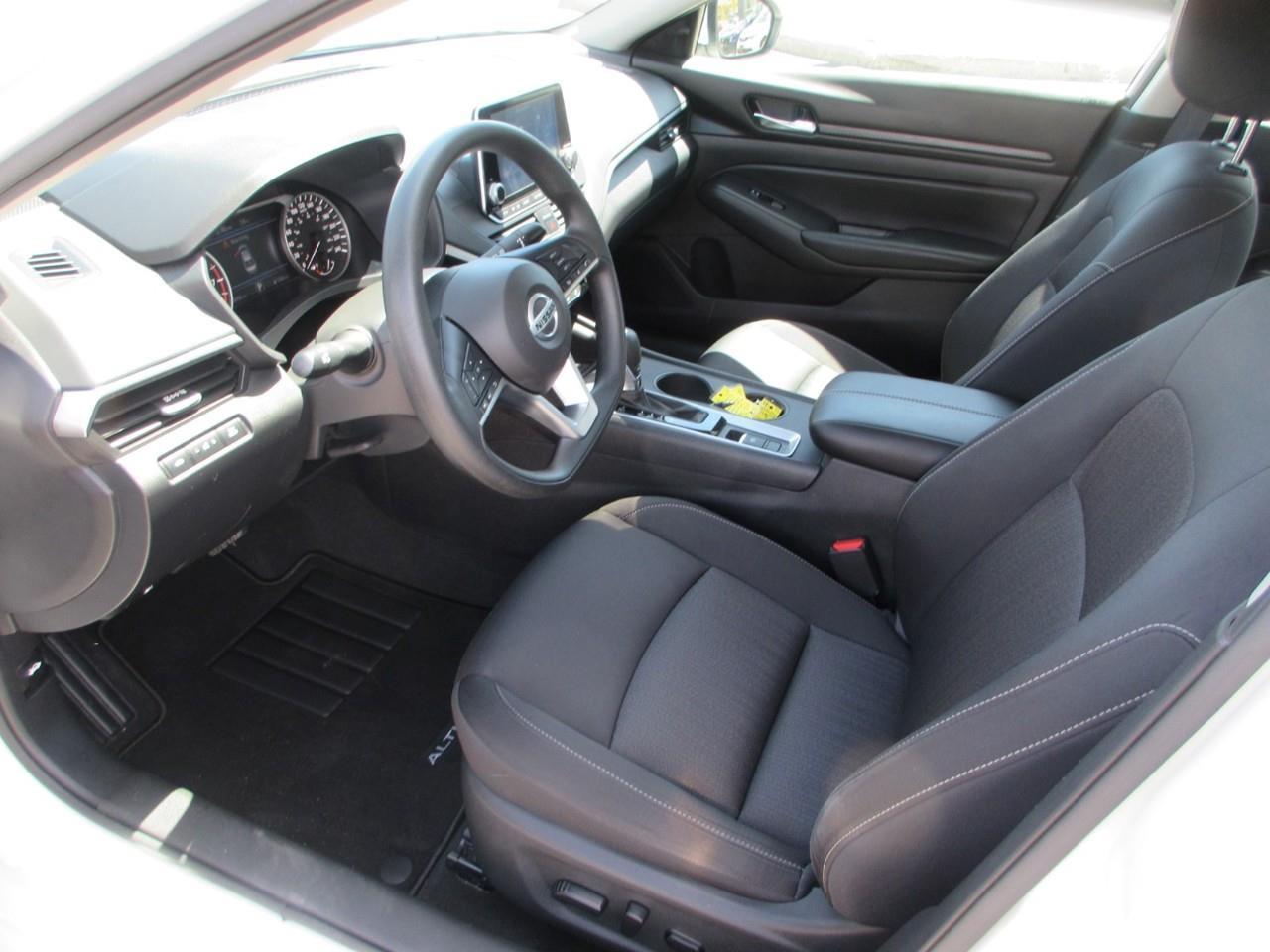 2021 Nissan Altima 2.5 SE Photo