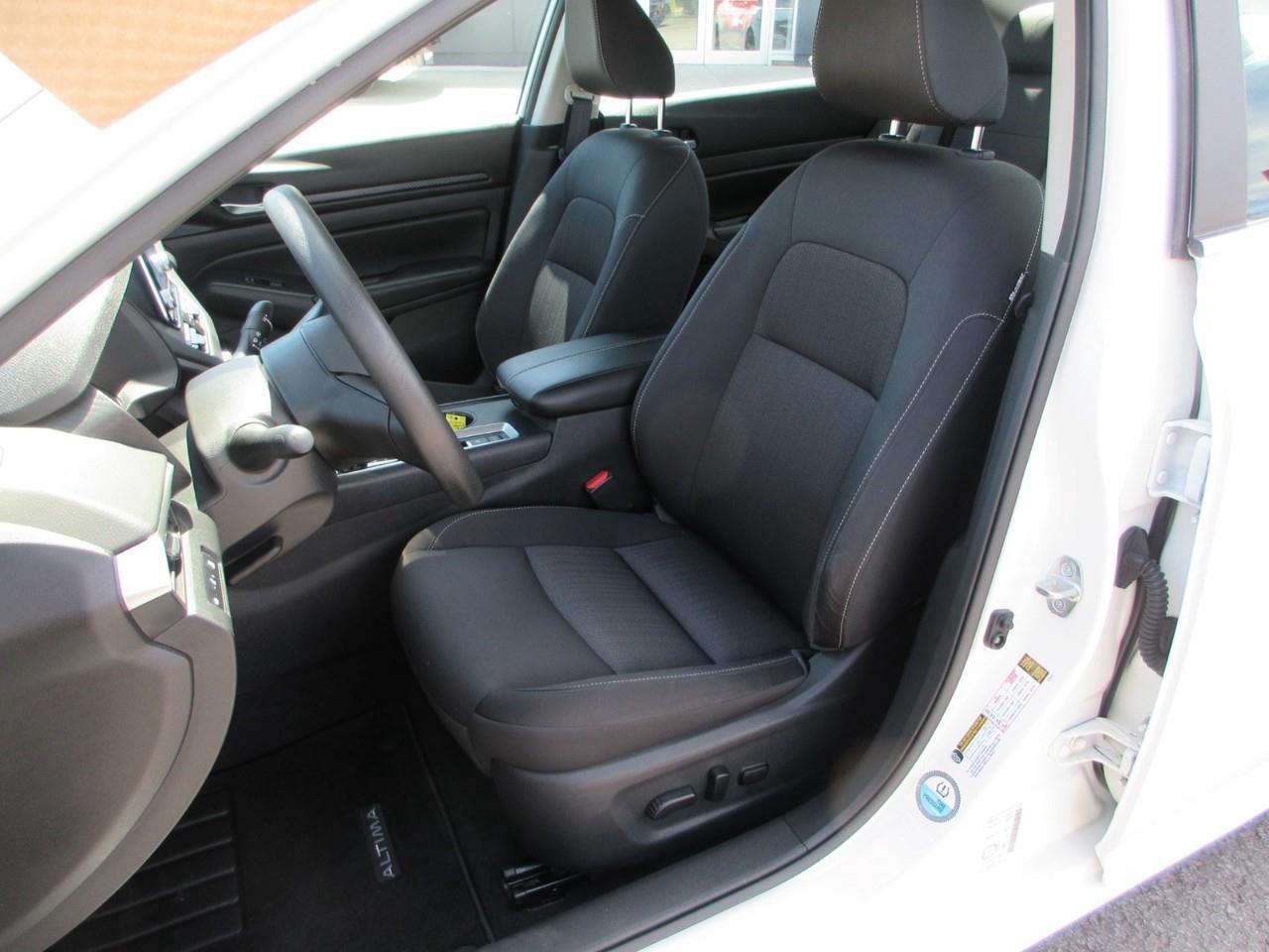 2021 Nissan Altima 2.5 SE Photo