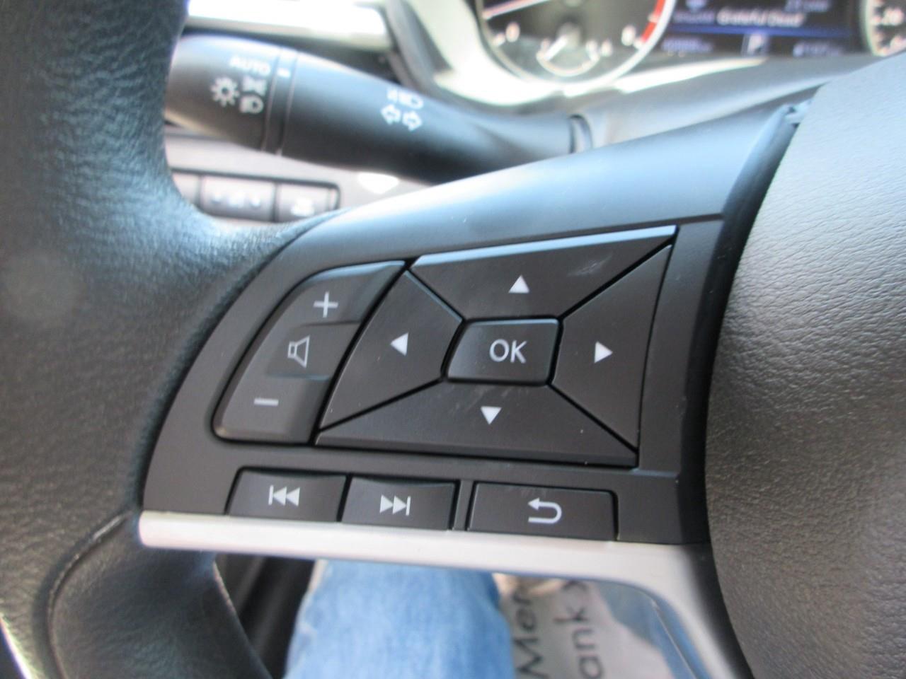 2021 Nissan Altima 2.5 SE Photo