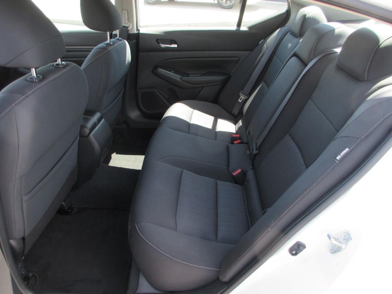 2021 Nissan Altima 2.5 SE Photo