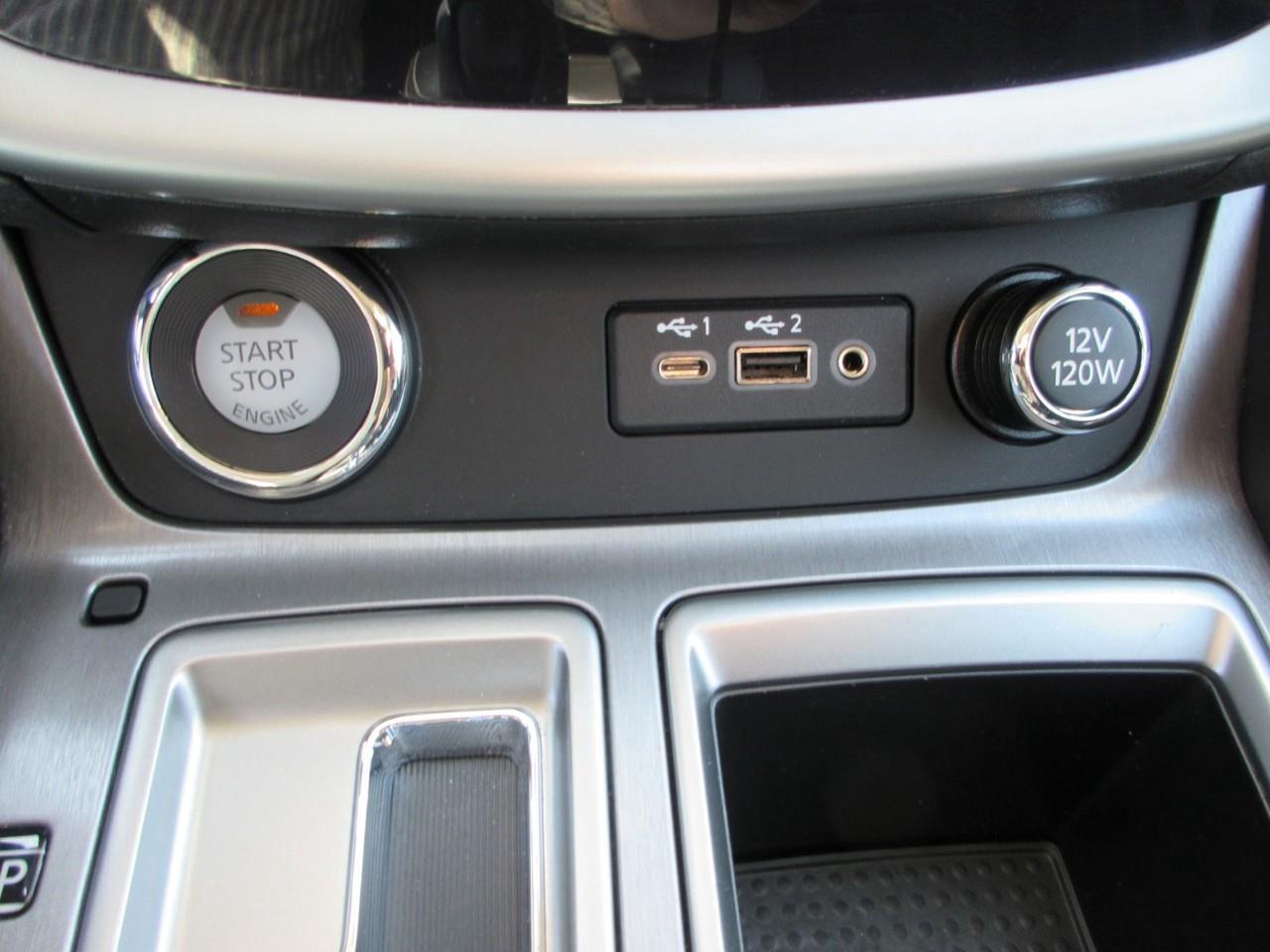 2021 Nissan Murano SV Photo
