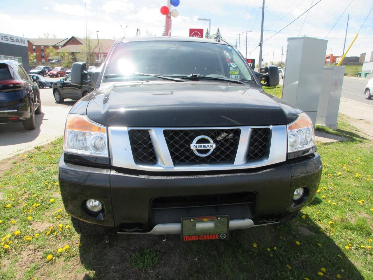 2015 Nissan Titan  Photo