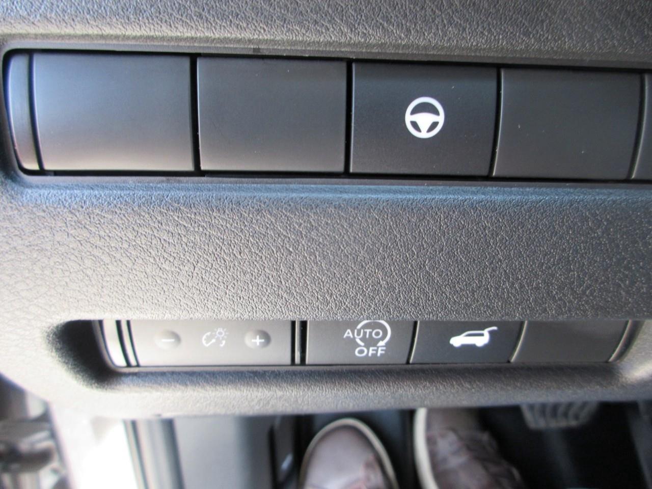 2024 Nissan Rogue SV MOONROOF Photo