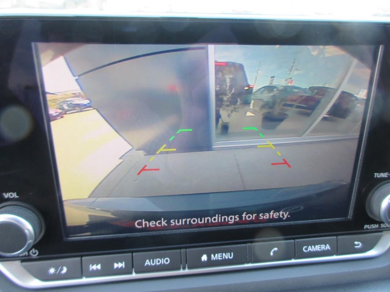 2024 Nissan Rogue SV MOONROOF Photo