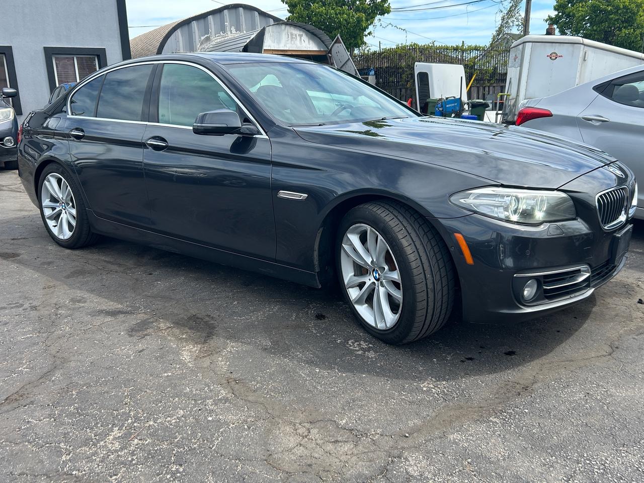 2015 BMW 5 Series 535i xDrive Photo2