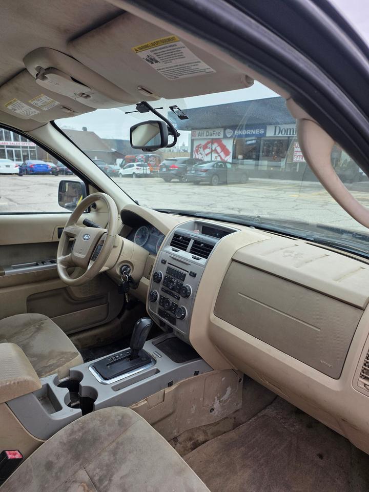 2012 Ford Escape FWD 4dr XLT Photo