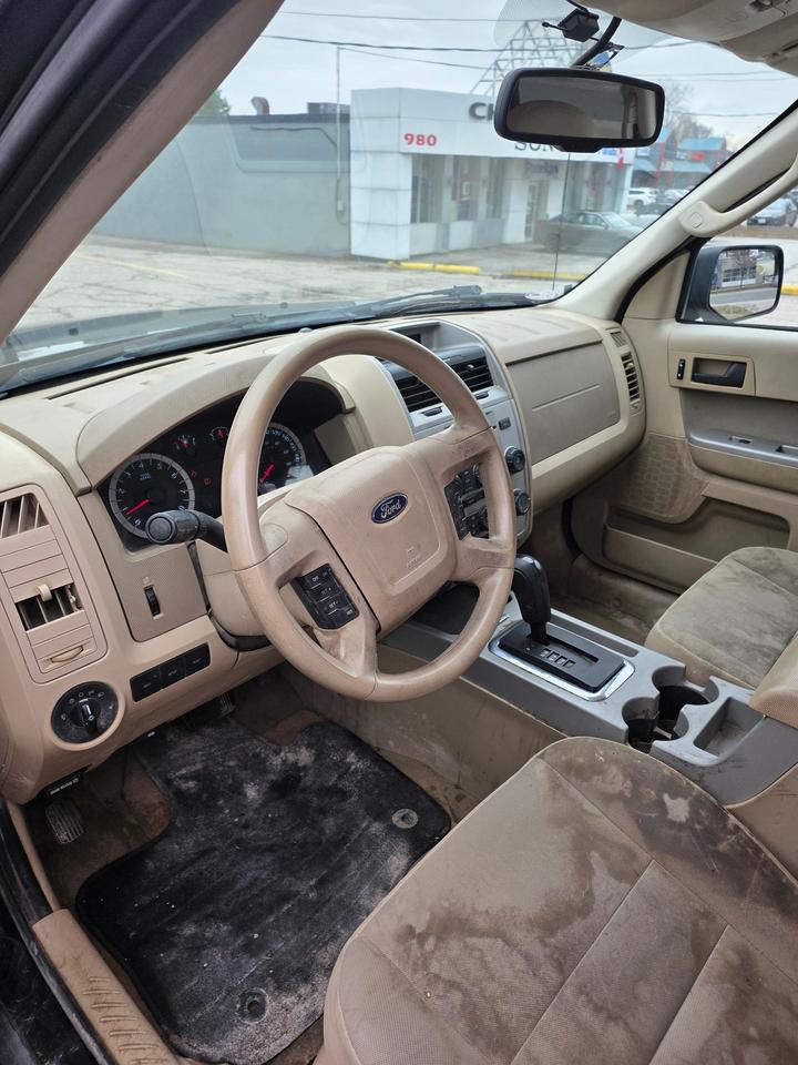 2012 Ford Escape FWD 4dr XLT Photo