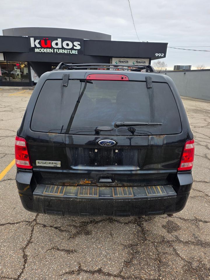 2012 Ford Escape FWD 4dr XLT Photo