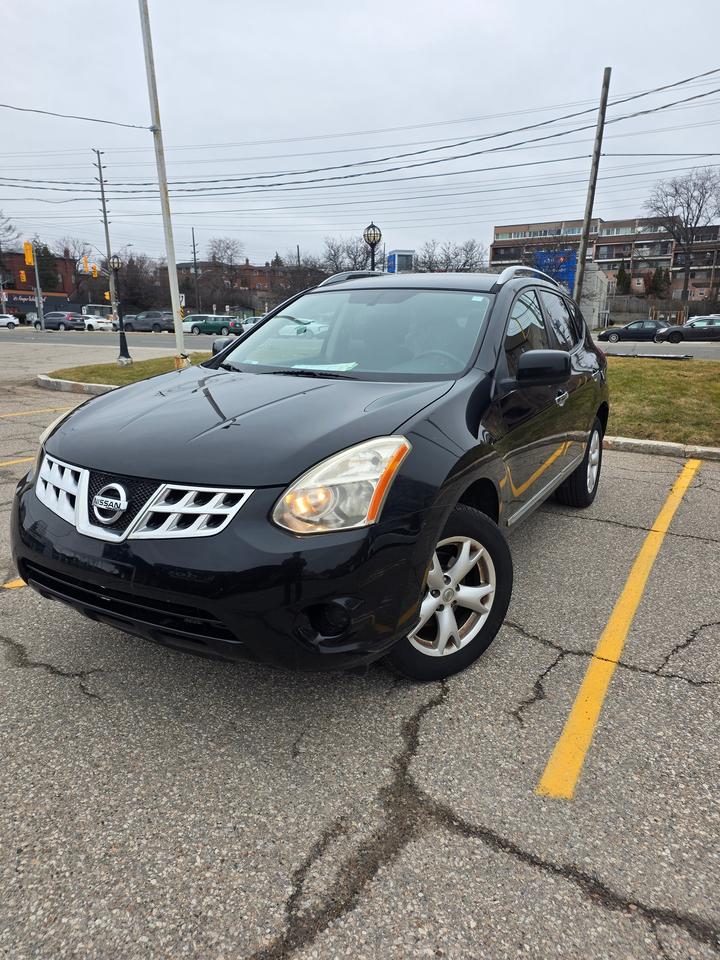 2012 Nissan Rogue FWD 4dr SV Photo