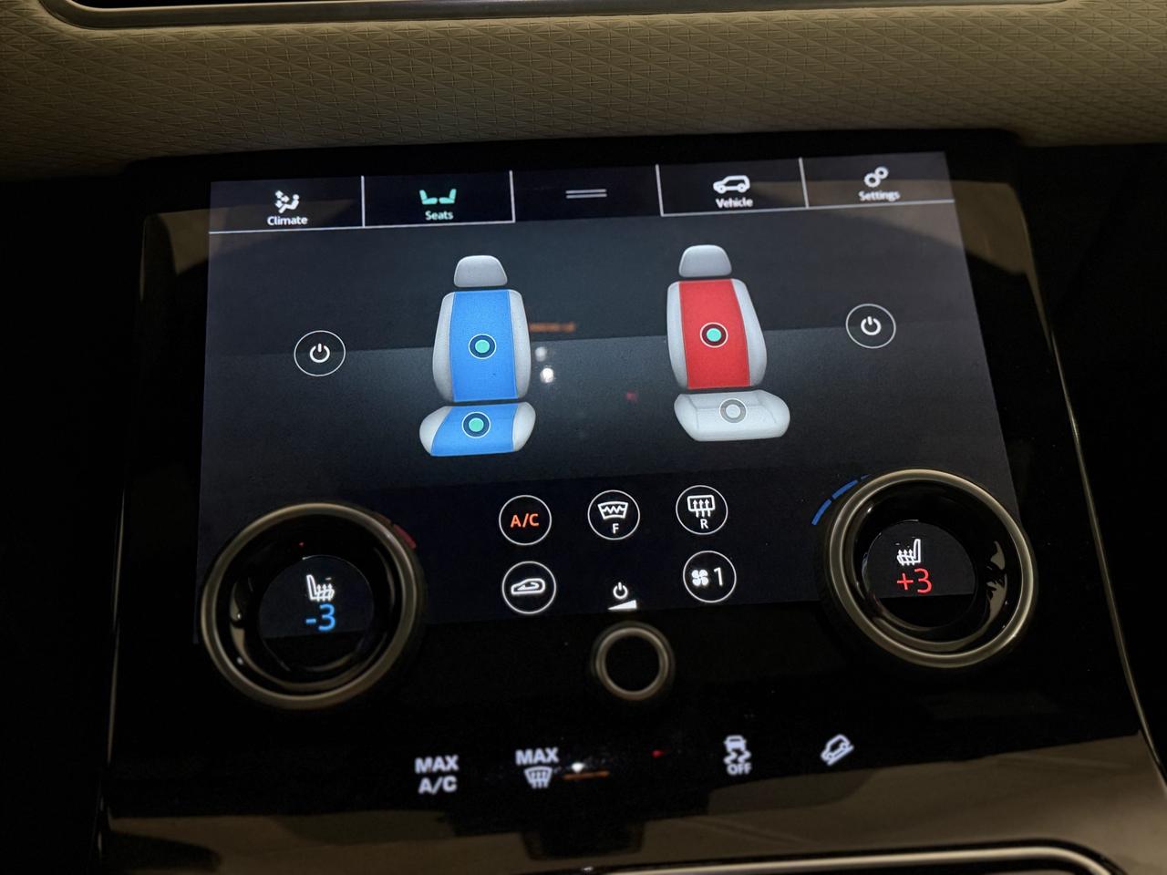 2018 Land Rover Range Rover Velar R-Dynamic SE Photo