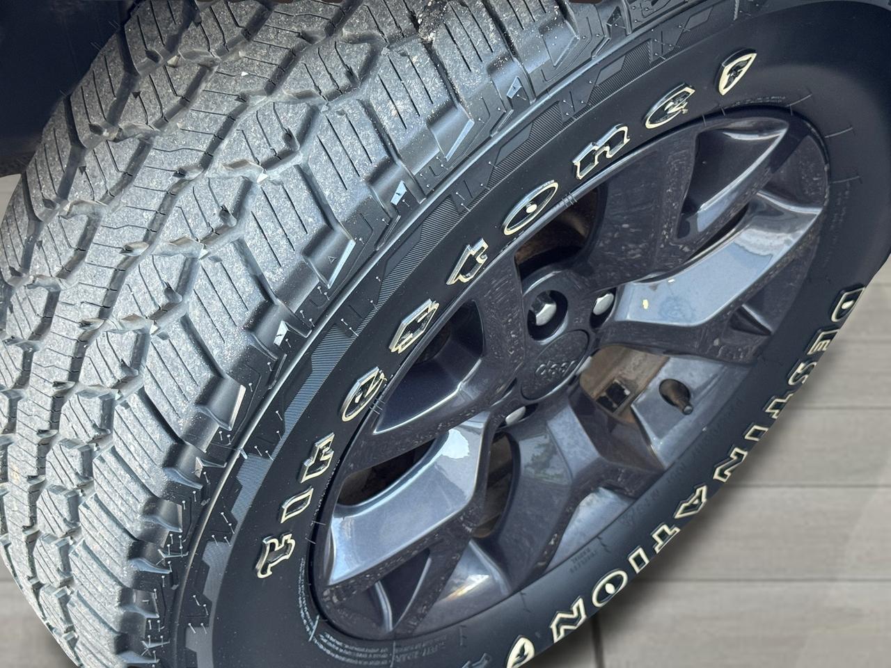 2019 Jeep Cherokee Upland 4x4+CLEAN CARFAX+ApplePlay Photo