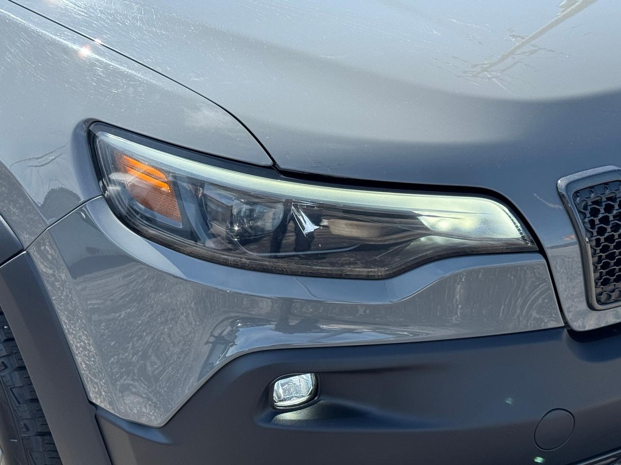 2019 Jeep Cherokee Upland 4x4+CLEAN CARFAX+ApplePlay Photo