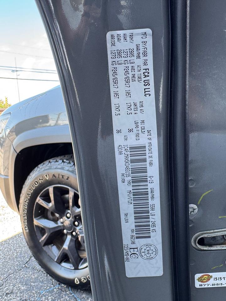 2019 Jeep Cherokee Upland 4x4+CLEAN CARFAX+ApplePlay Photo